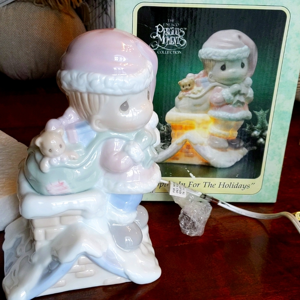 Precious Moments Santa Night light